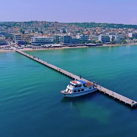 Traditional House Apartment *