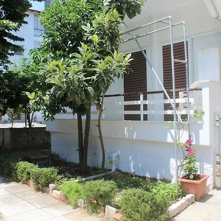 Apartamento Traditional House *